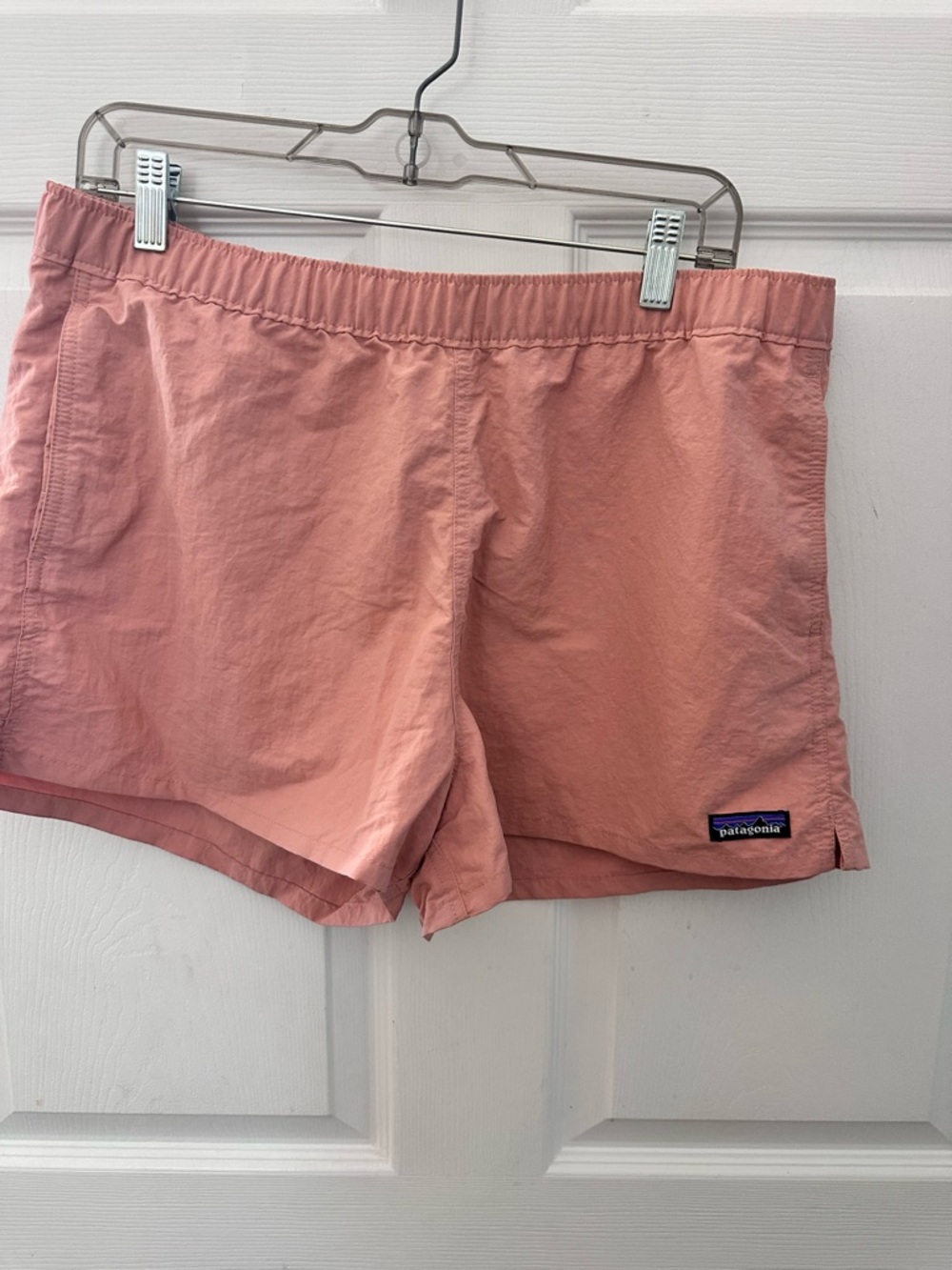 Patagonia Women's Dusty Rose Elastic-Waist Athletic Shorts